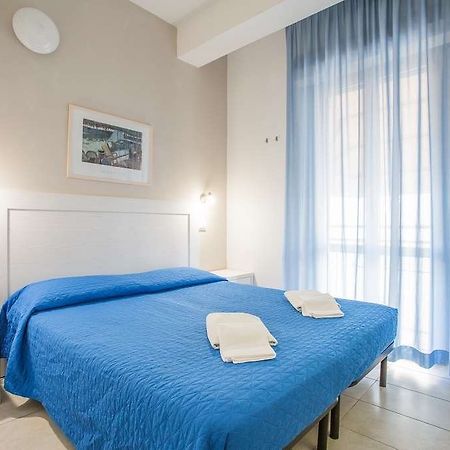 Hotel Nancy Riccione Rum bild